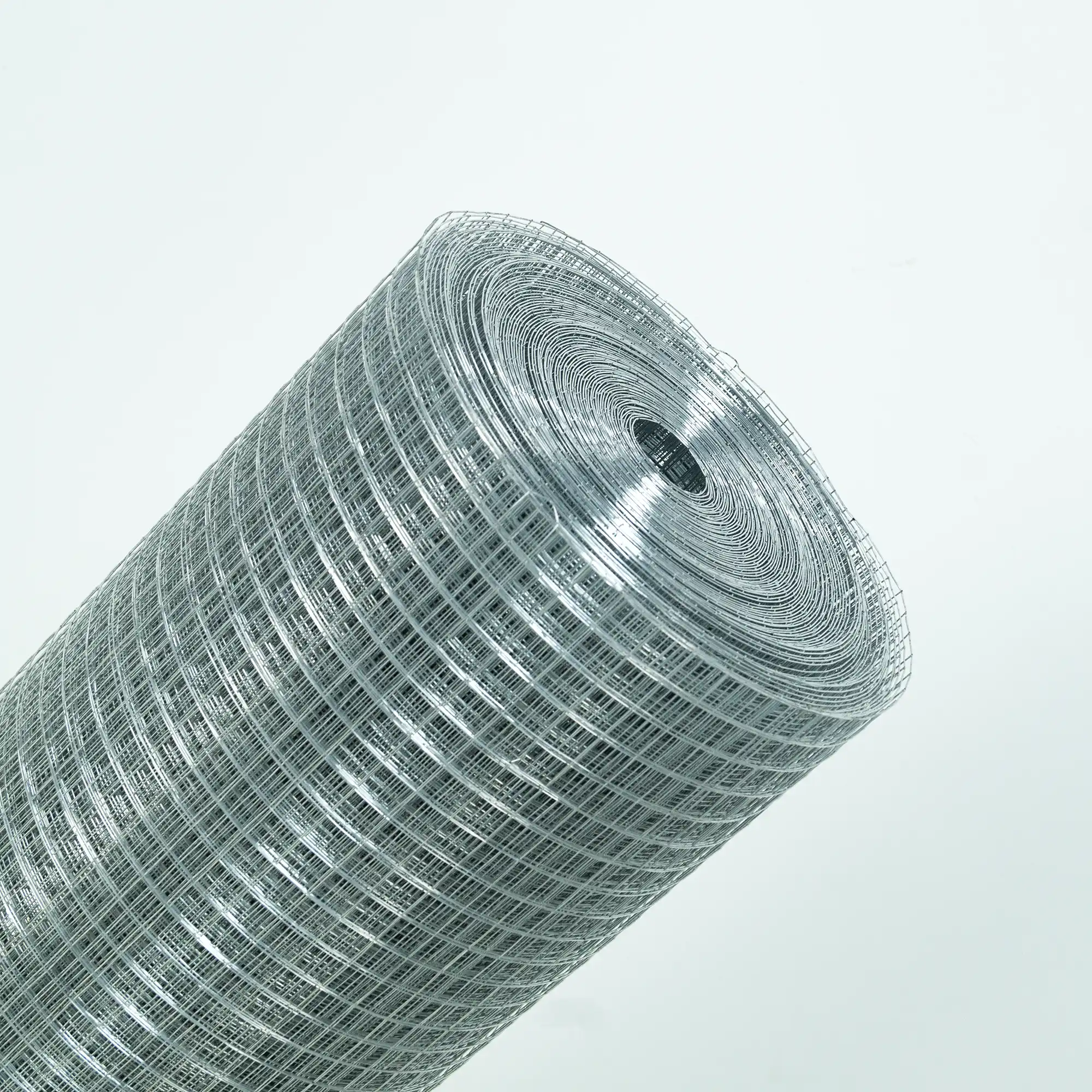 Сетка сварная оцинкованная 12х12х0.6 мм, рулон 0.92х15 м